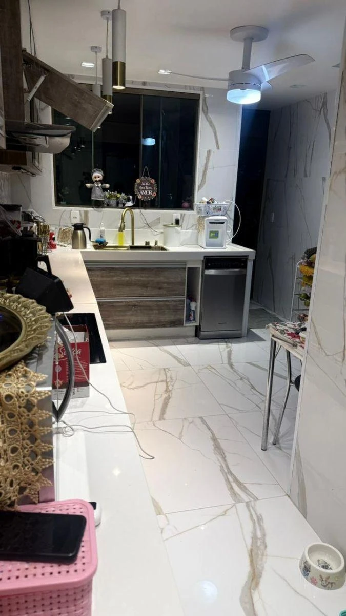Dishwasher in a 4-bedroom apartment, 140 m² — photo 4