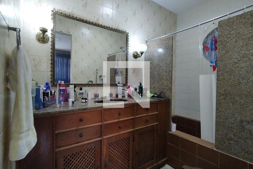 Unfurnished house with 5 bedrooms and 323 m² plus BBQ area — photo 43