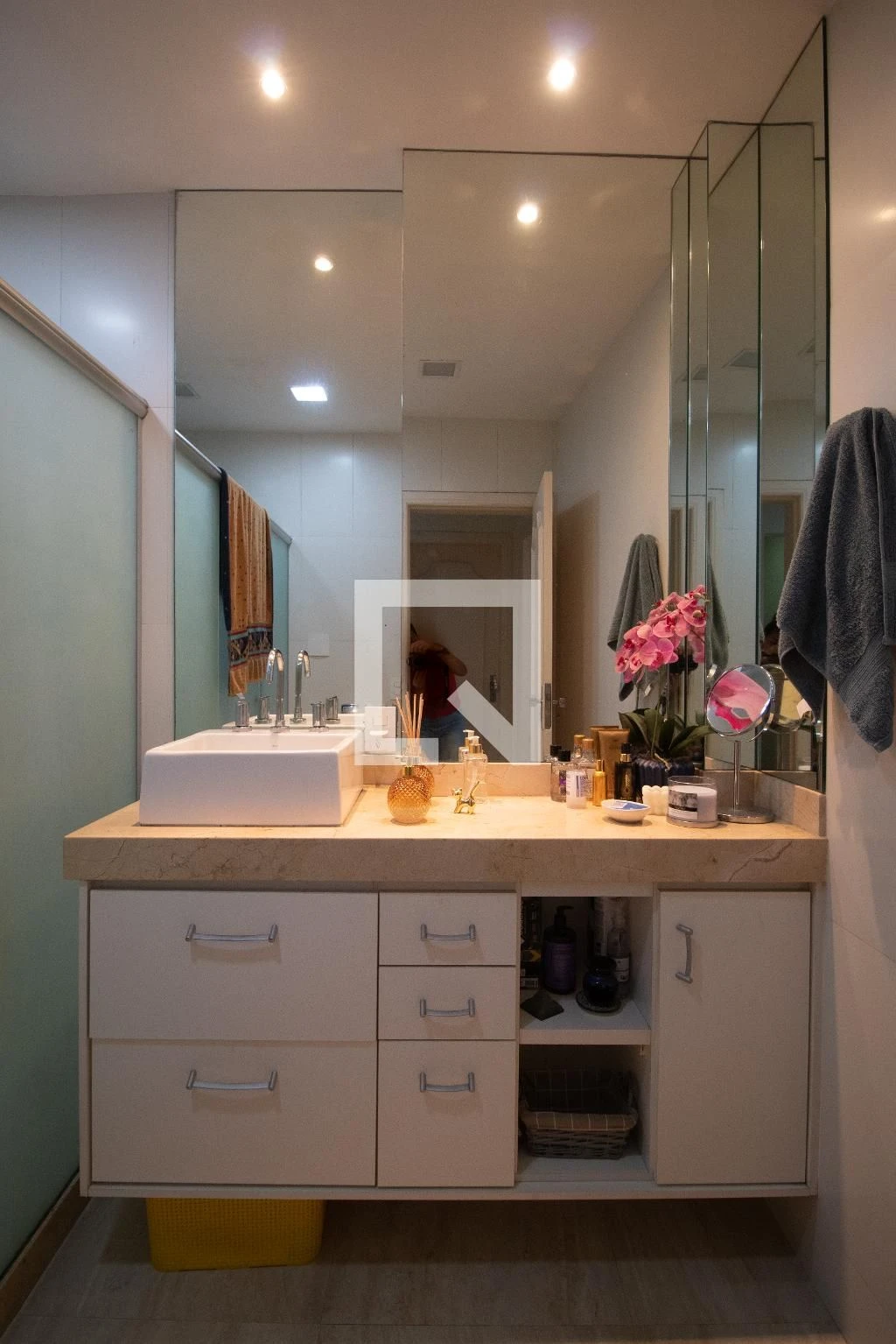Furnished apartment, 140 m², with a walk-in closet — photo 39