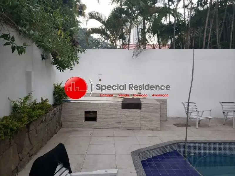 Casa duplex com 5 dormitórios e churrasqueira na varanda — photo 14