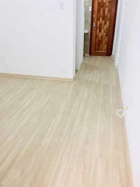 Wood or laminate floors in a one-bedroom apartment, 35 m² — photo 14