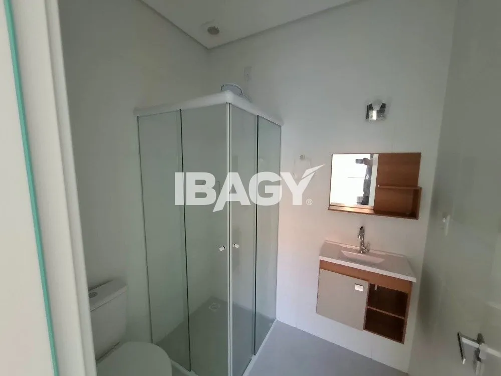2-bedroom house with a washing machine — photo 5