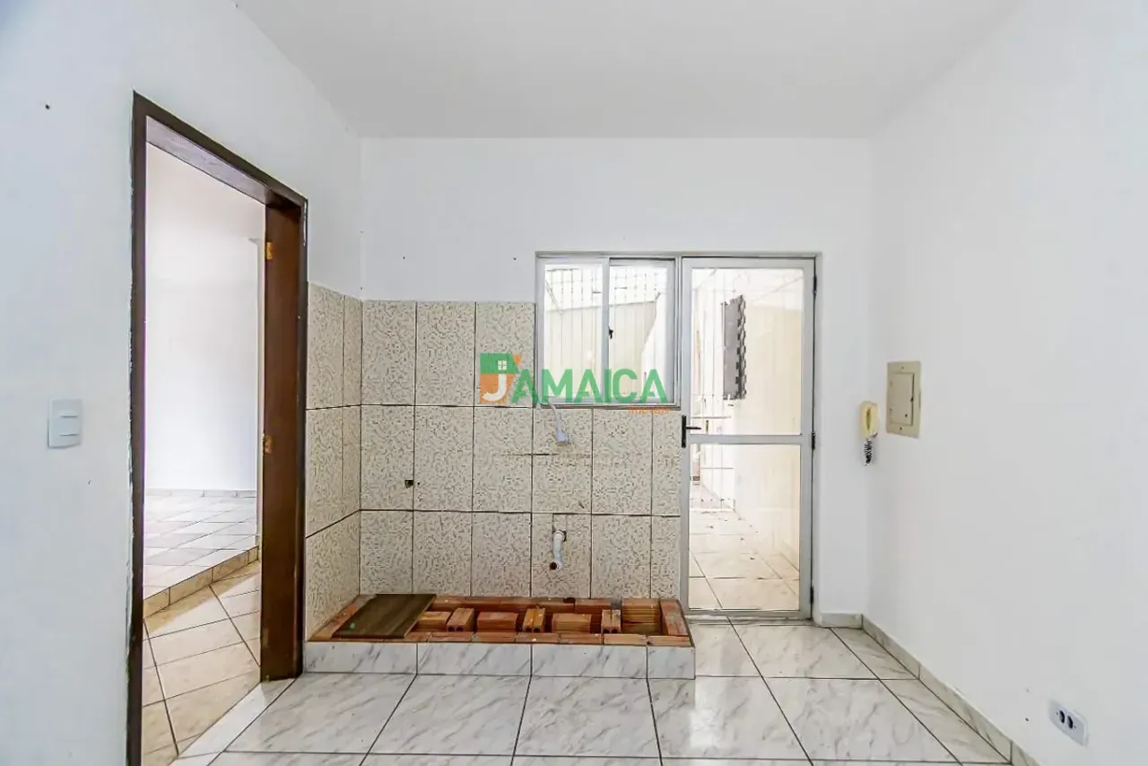 Unfurnished 101 m² house with 3 bedrooms and 3 parking — photo 6