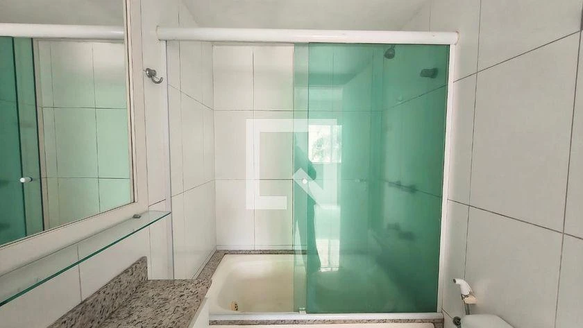 87 m² apartment with a bathtub and floor-to-ceiling windows — photo 19