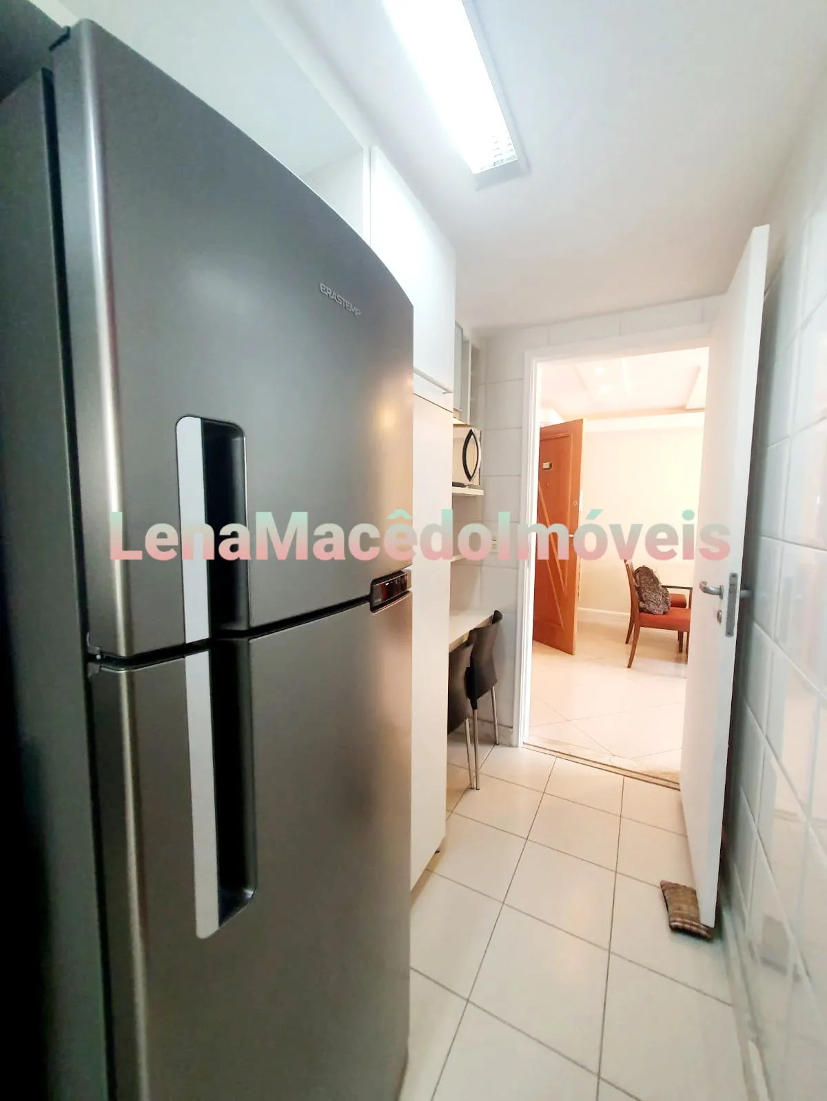 2-bedroom apartment with 2 bathrooms and a balcony — photo 34