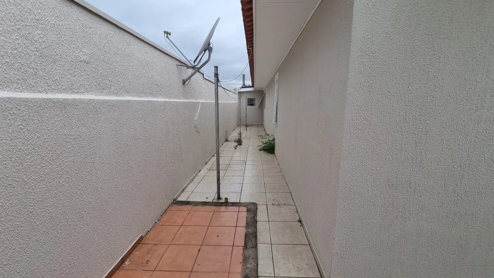 Casa de 4 dormitorios, 2 con baño propio, 220 m², Curitiba — photo 18