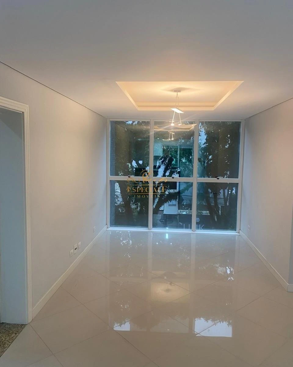 3-bedroom apartment, 1 with its own bathroom, 140 m²