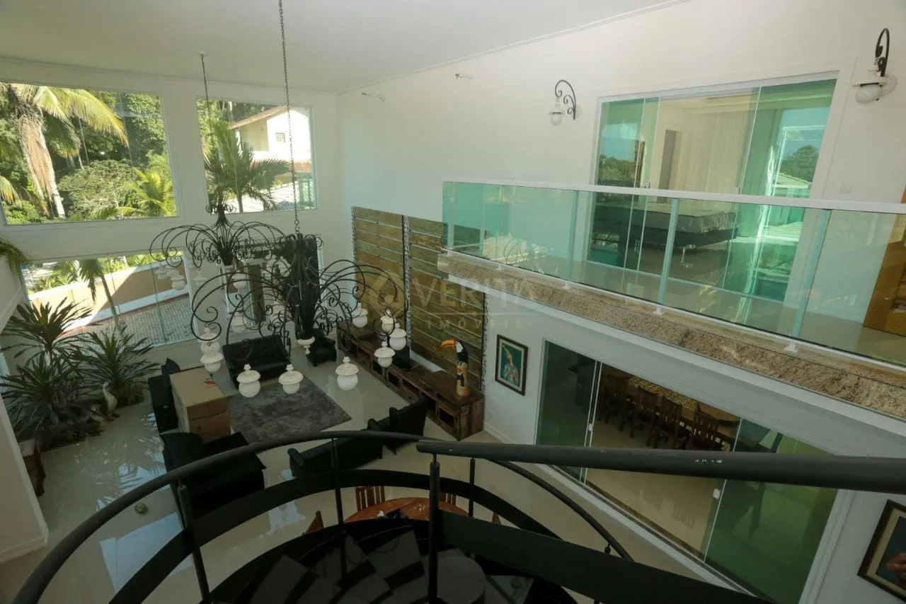 House with 7 bedrooms and 10 baths, 3200 m² and pools — photo 48