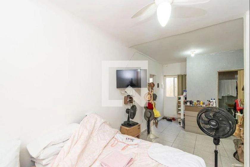 House with 1 bedroom, gas stove and 400 m² — photo 3