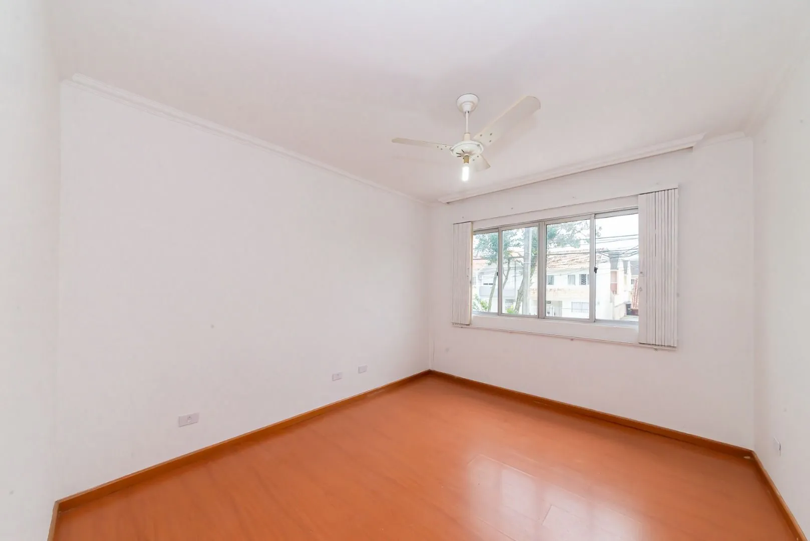 House, 170 m², with a jacuzzi — photo 3
