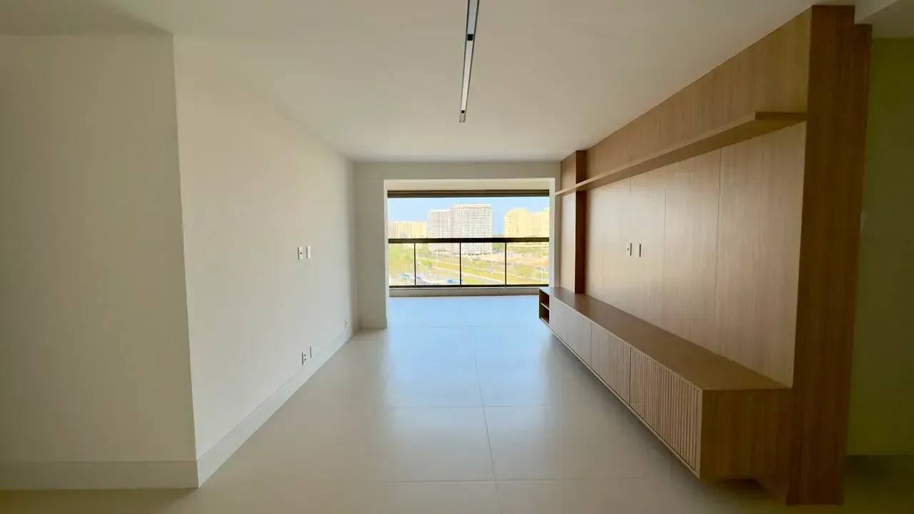 Apartamento sem mobília com 3 quartos e 4 banheiros — photo 4