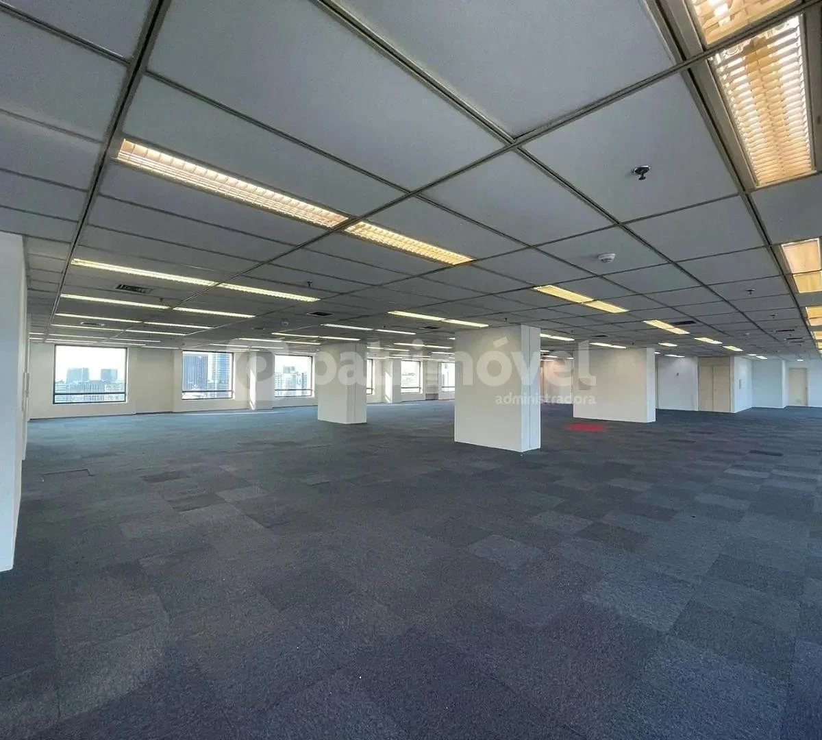 Apartamento de 957 m² com janelas do chão ao teto e vista — photo 11