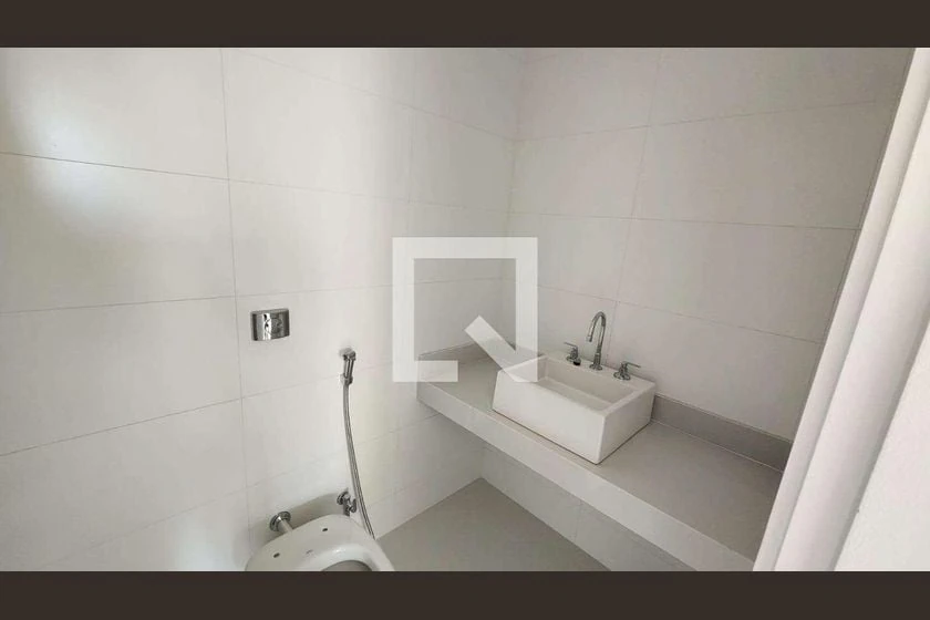 Casa com 3 suítes e 320 m², com 3 vagas — photo 25