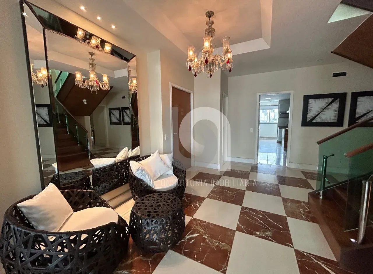 Furnished 580 m² apartment with 4 bedrooms and 5 bathrooms — photo 28