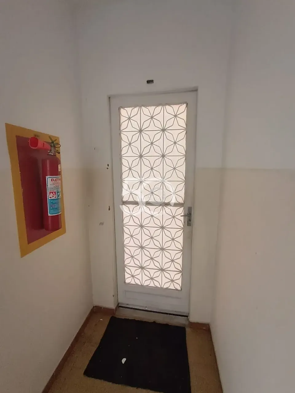 1-bedroom apartment with balcony and a glass shower — photo 18