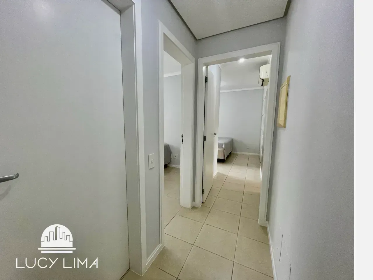 Furnished apartment, 100 m², with floor-to-ceiling windows — photo 15