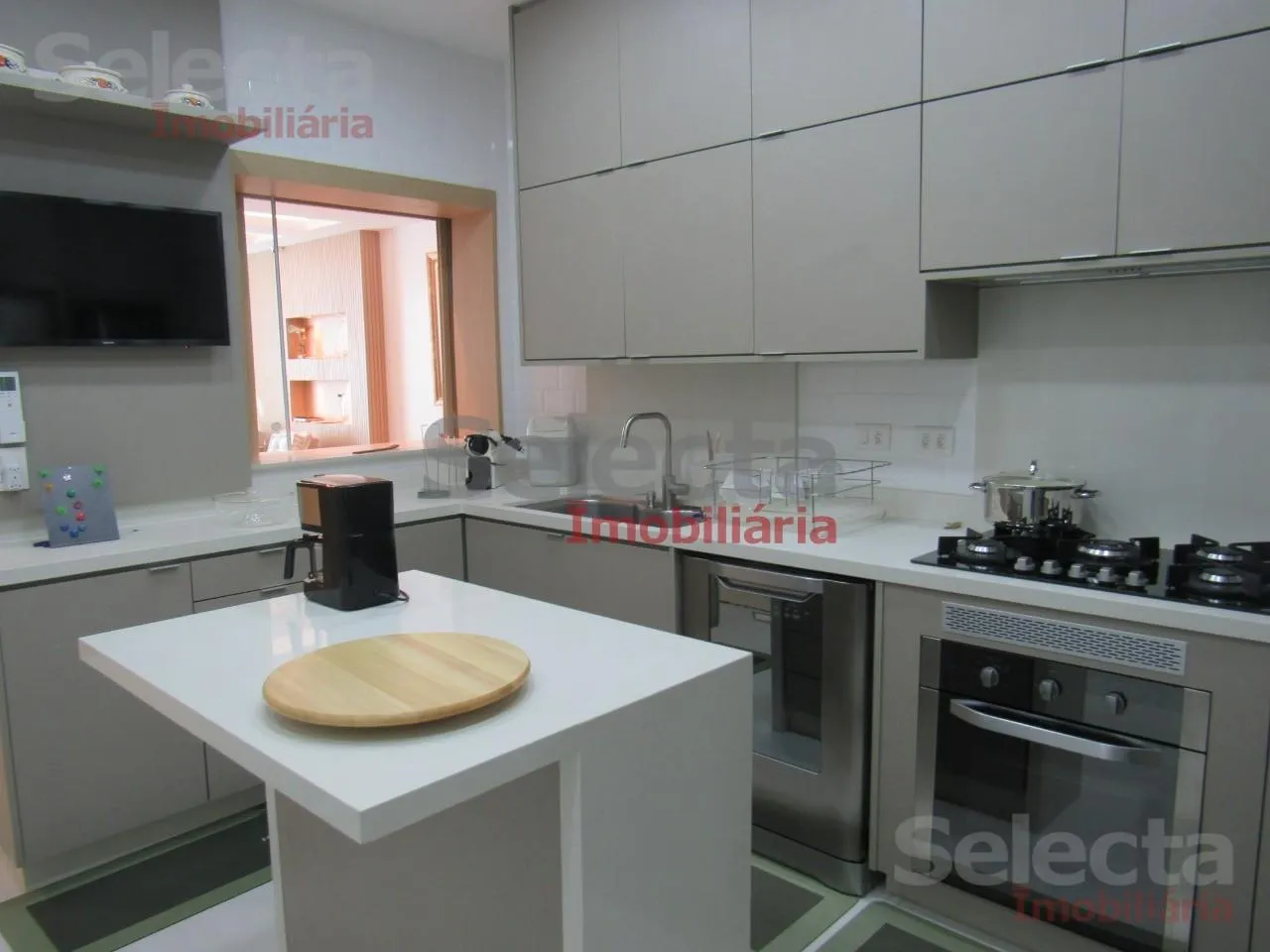 Apartment with 3 bedrooms and a closed kitchen — photo 30