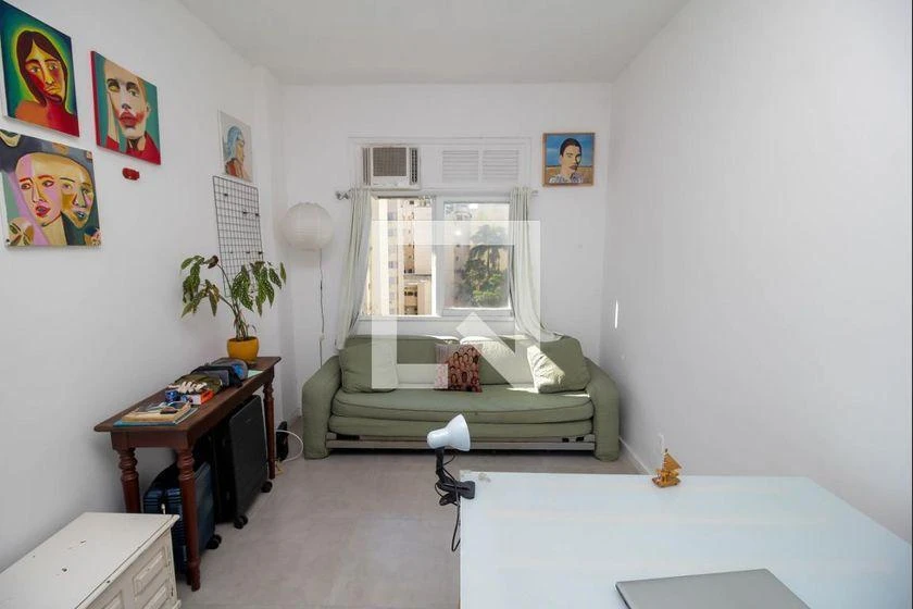 Furnished studio, 32 m², with a home office — photo 4