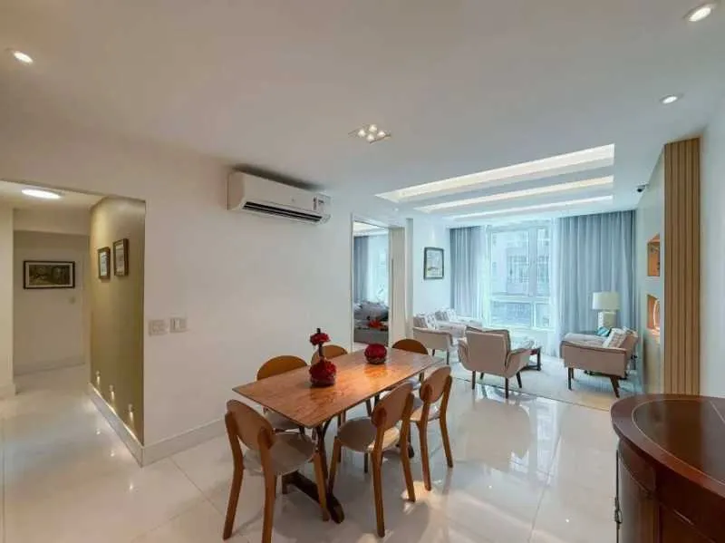 Квартира 130 м² з робочим місцем та заскленим балконом — photo 10