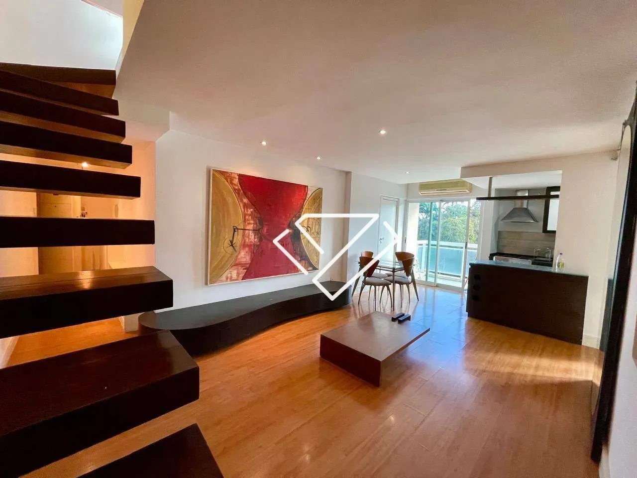 2-bedroom apartment with open-plan kitchen and balcony — photo 12