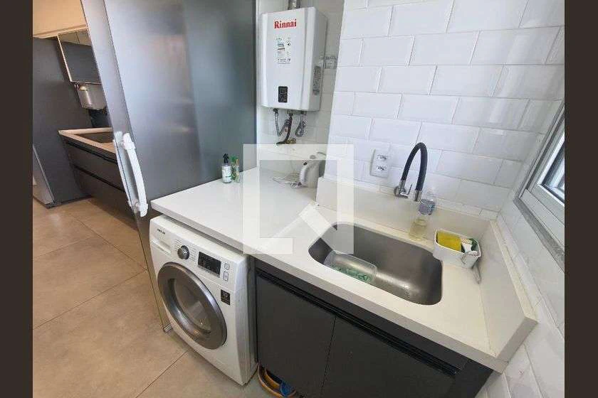 2-bedroom apartment with 1 en-suite and open-plan kitchen — photo 22