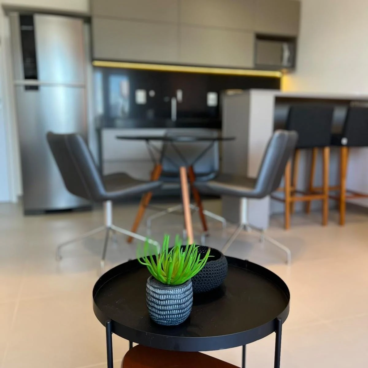 Furnished 63 m² apartment with 2 bedrooms and 2 baths — photo 3