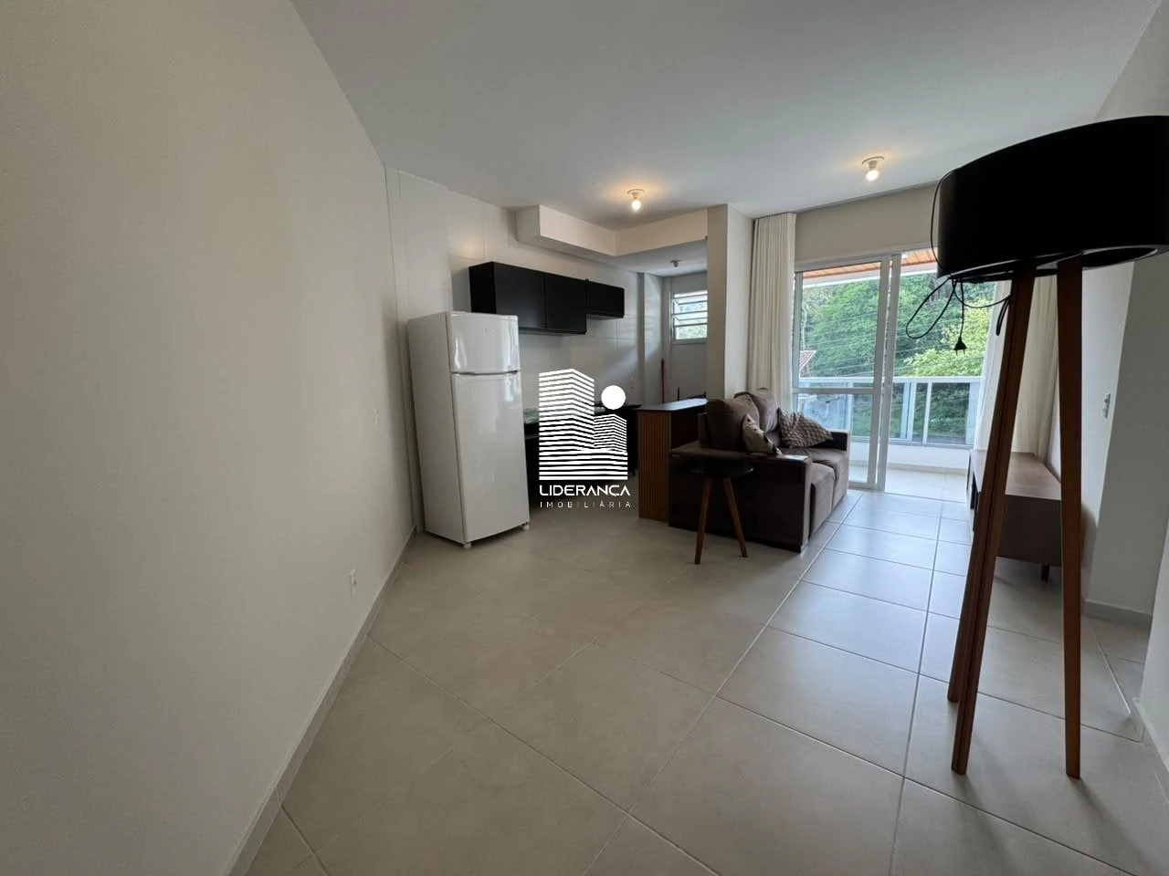 2-bedroom apartment with a mountain view in Florianópolis — photo 11
