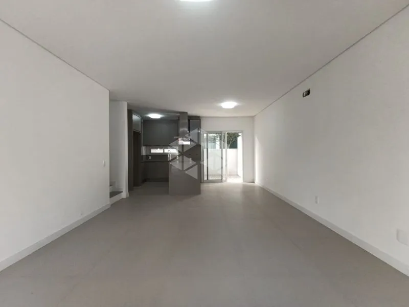 Casa con 4 suites y 184 m²; 2 plazas y balcón — photo 20