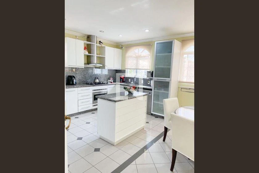Furnished house with 5 bedrooms and a gas stove — photo 6