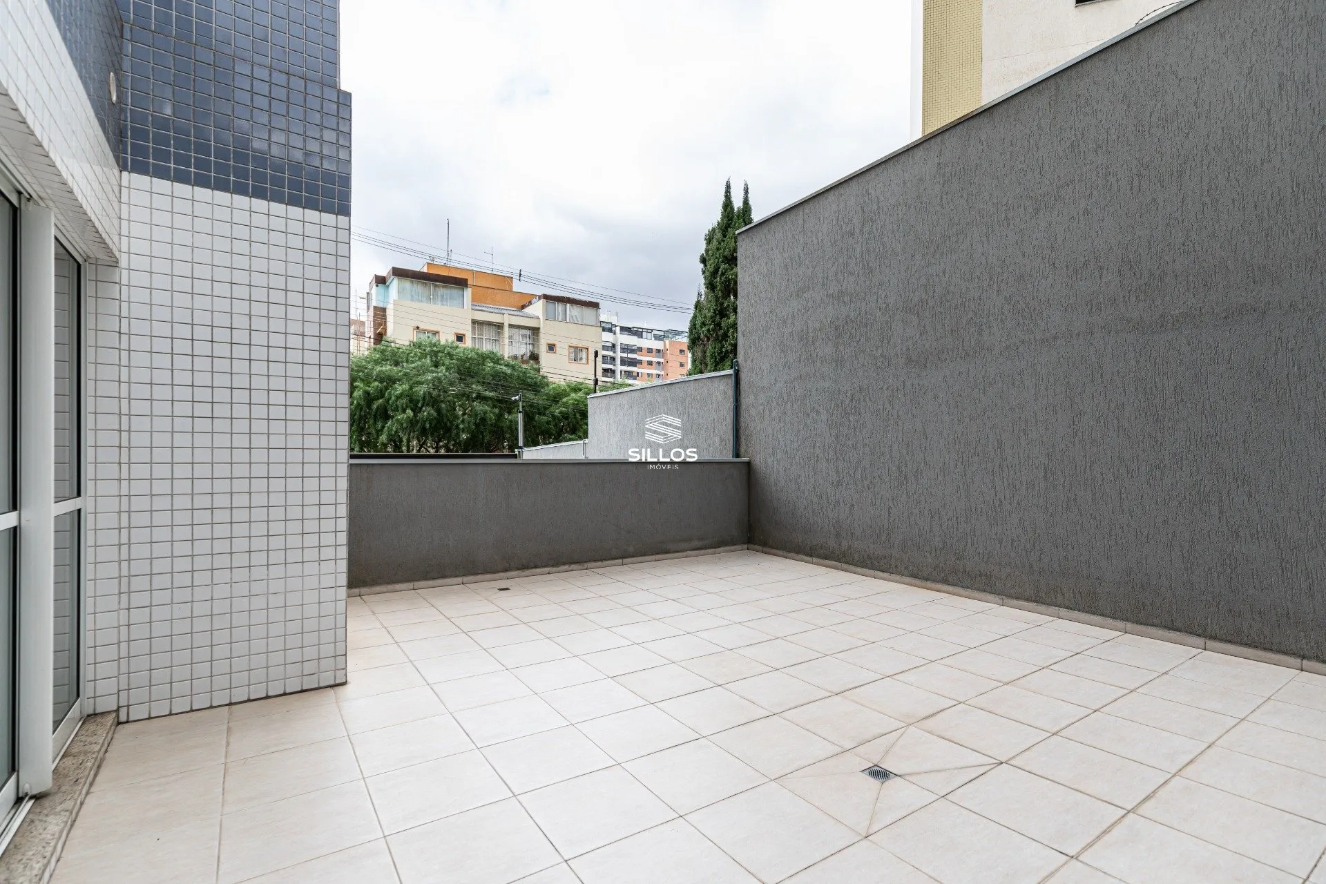 142 m² apartment with a balcony and private BBQ — photo 24