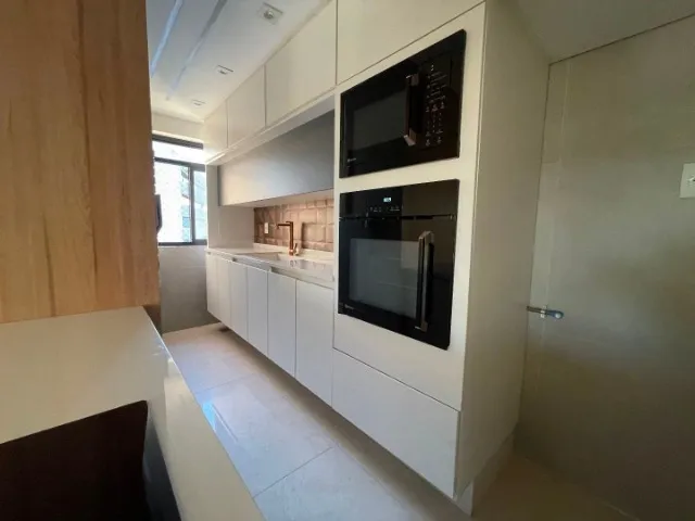3-bedroom apartment with a home office — photo 8