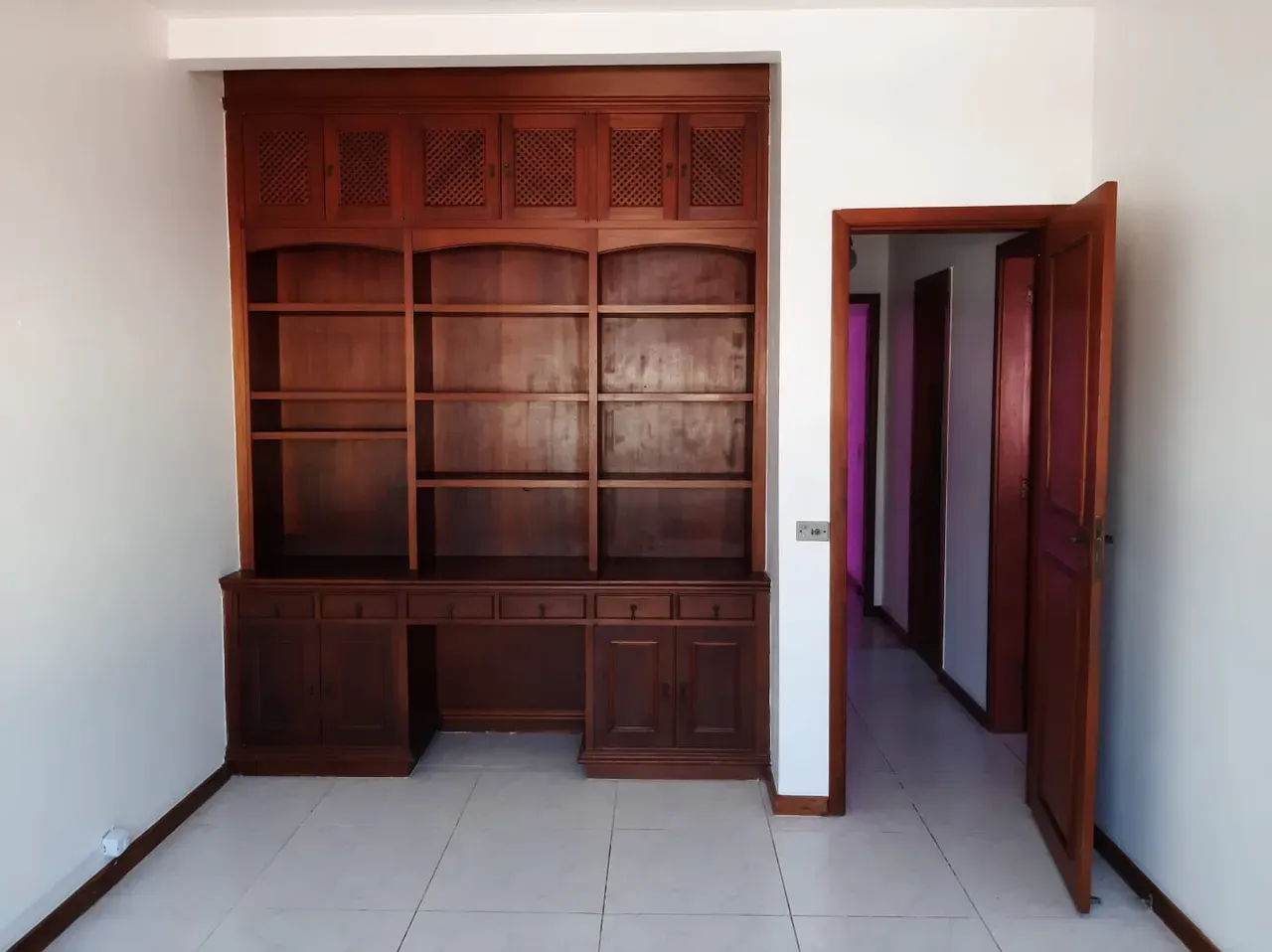 3-bedroom apartment with a home office — photo 4