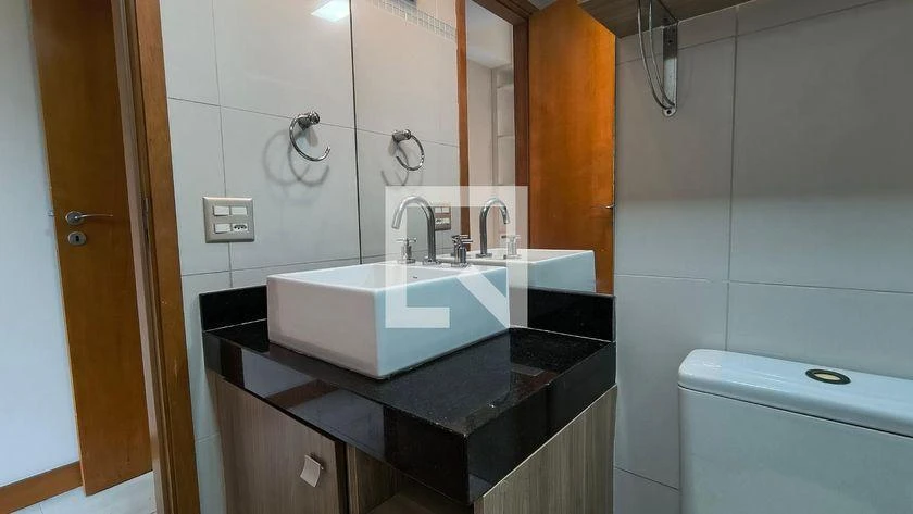 3-bedroom apartment in a building with a gym — photo 3