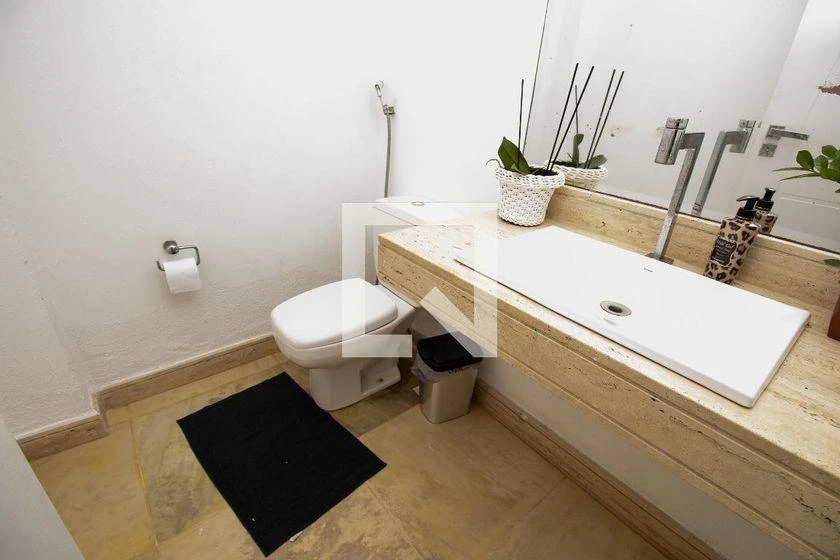 Condo house with 4 suites and 500 m² plus private garden — photo 45