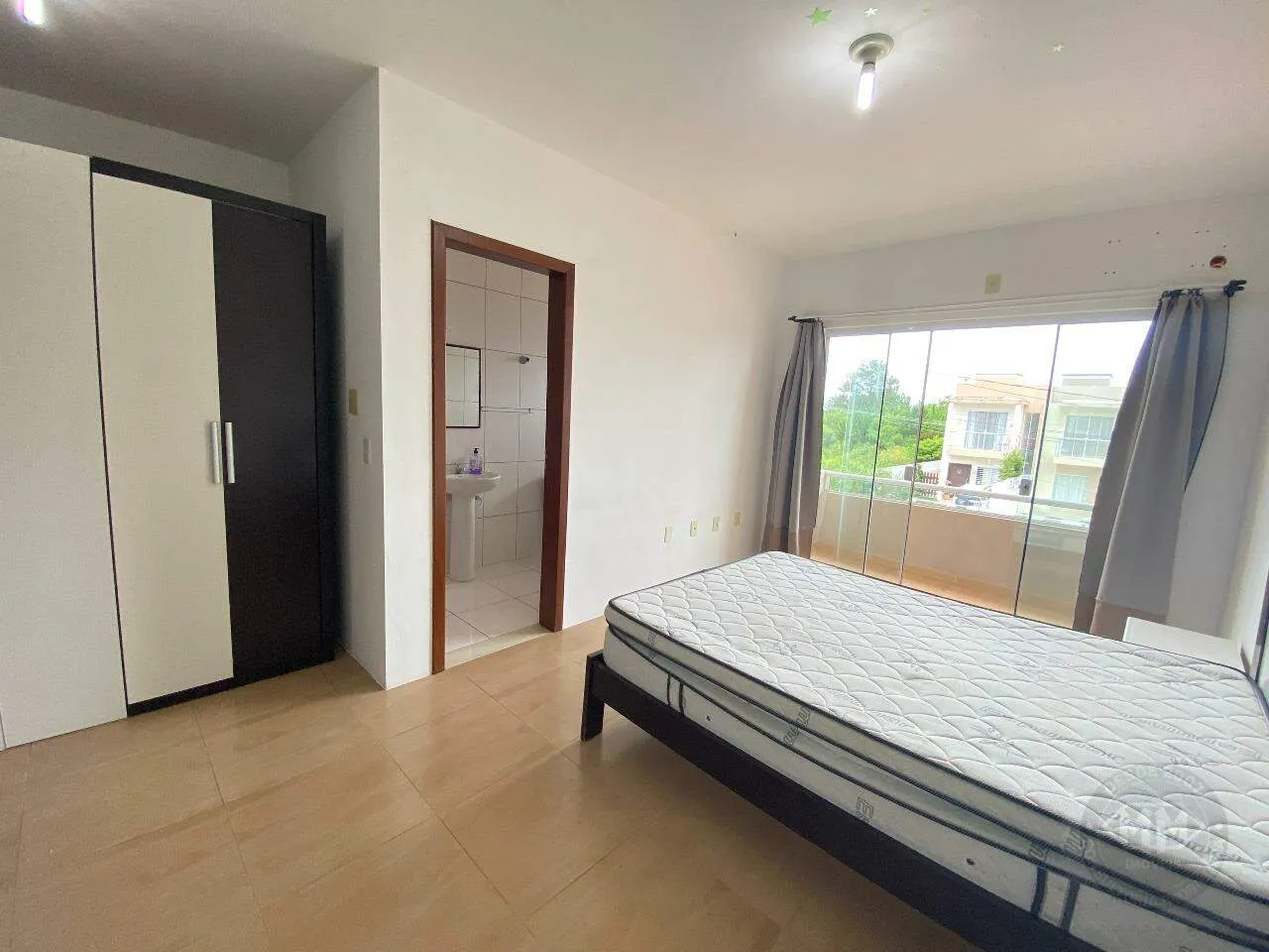 House with 2 en-suite bedrooms and a BBQ balcony — photo 7