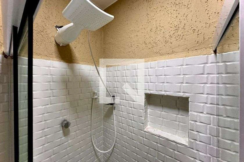 Furnished 24 m² studio with 1 bedroom and 1 bathroom — photo 9