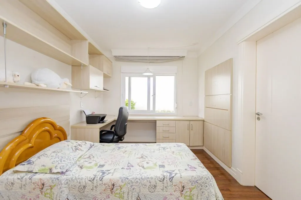 House with 4 en-suite bedrooms and private BBQ — photo 31