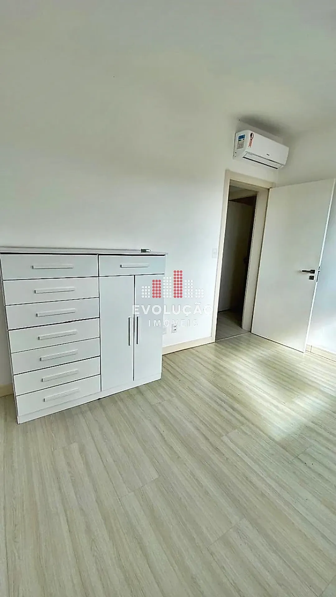 Apartamento de 3 dormitorios de 85 m² con balcón y parrilla — photo 4