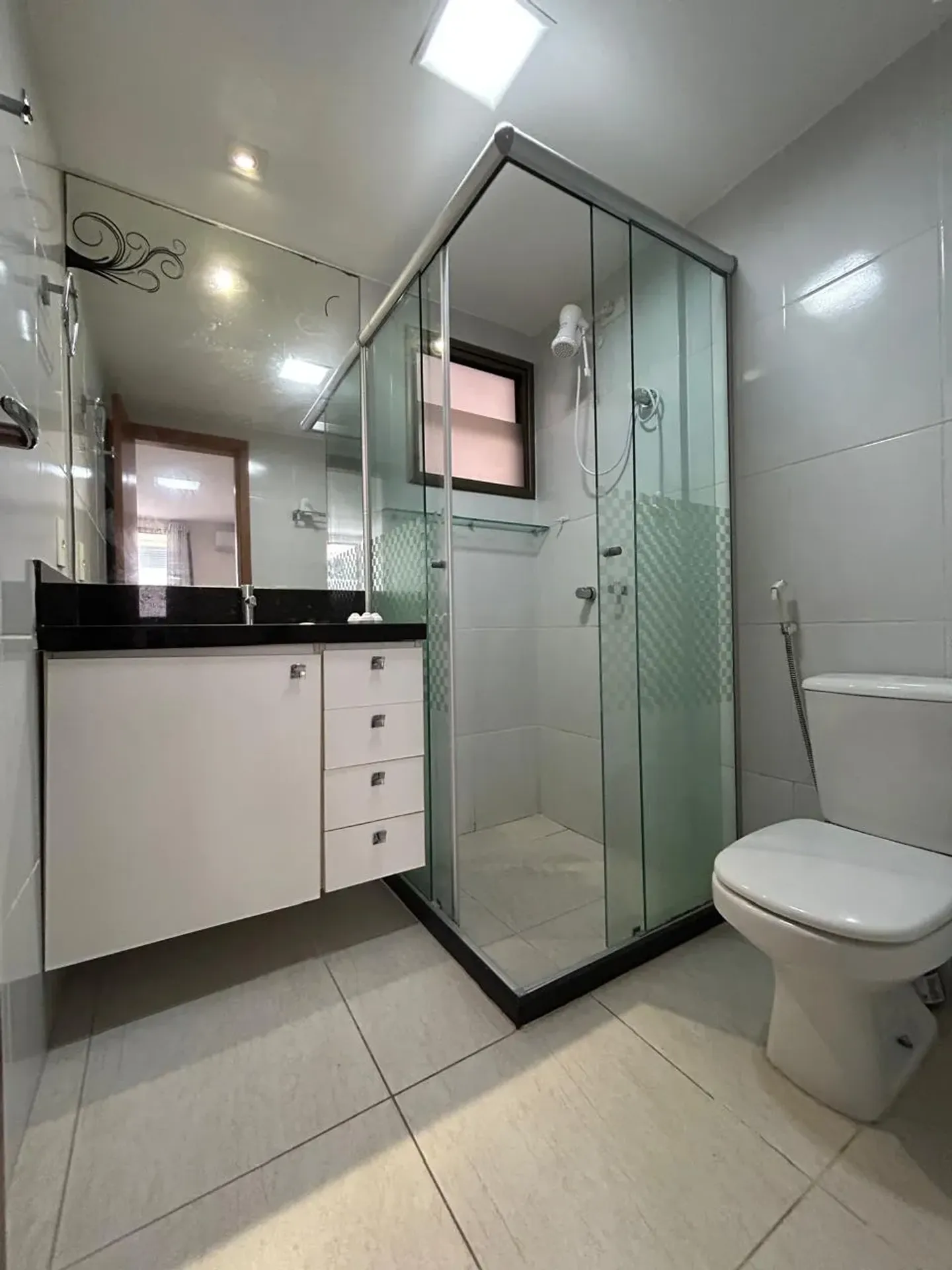 2-bedroom apartment in a building with a sauna — photo 10