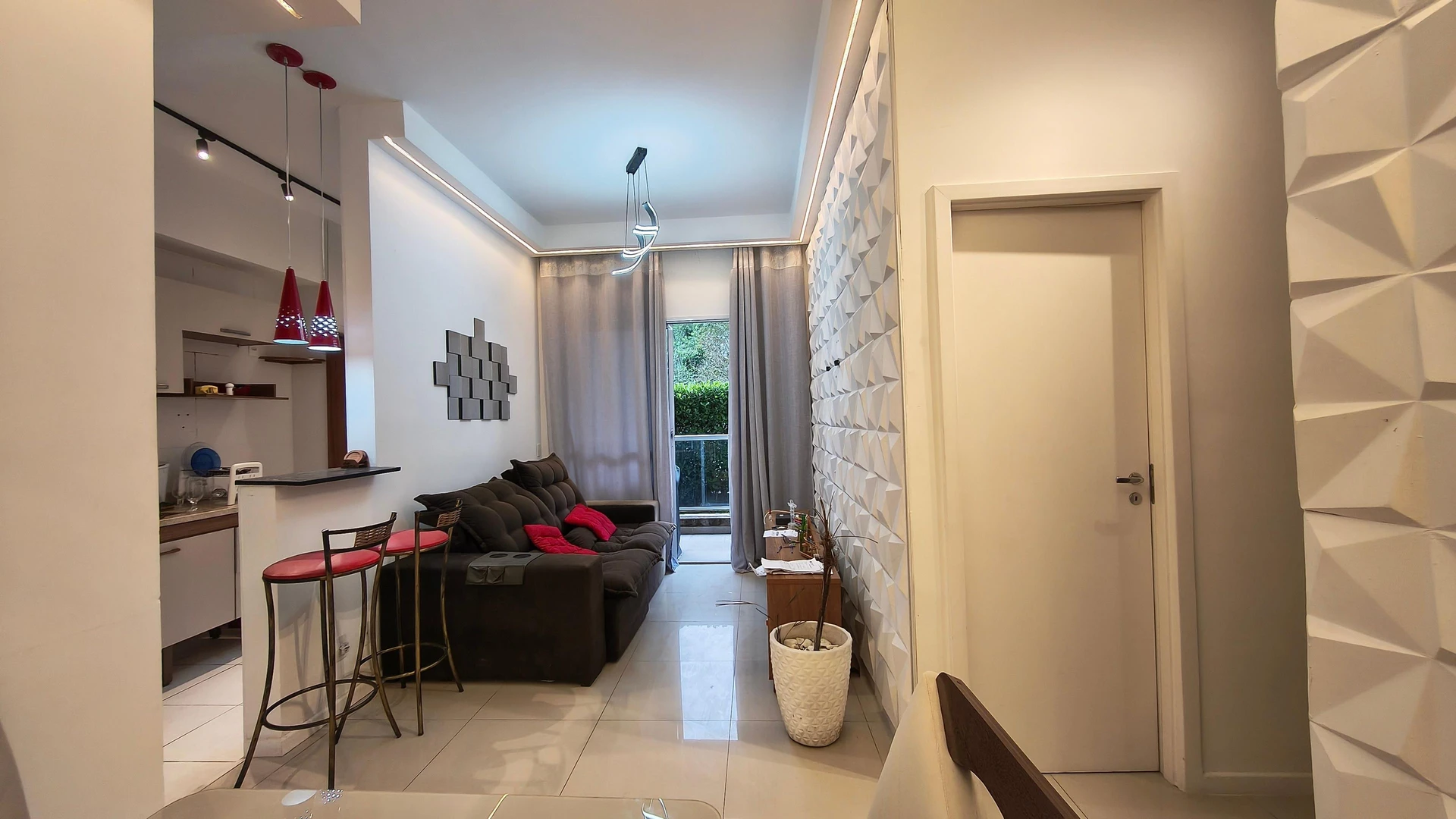 Rental apartment with 2 bedrooms and a balcony — photo 5