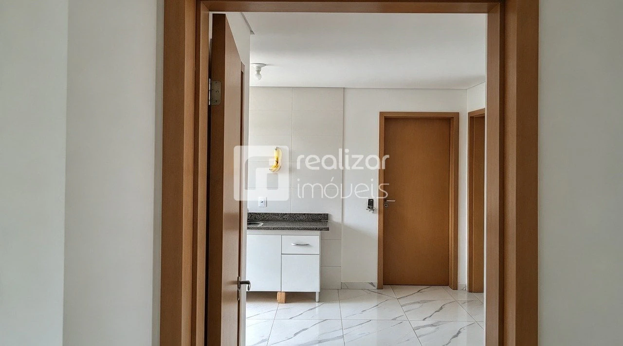 Mountain view in a 2-bedroom apartment, 105 m² — photo 2