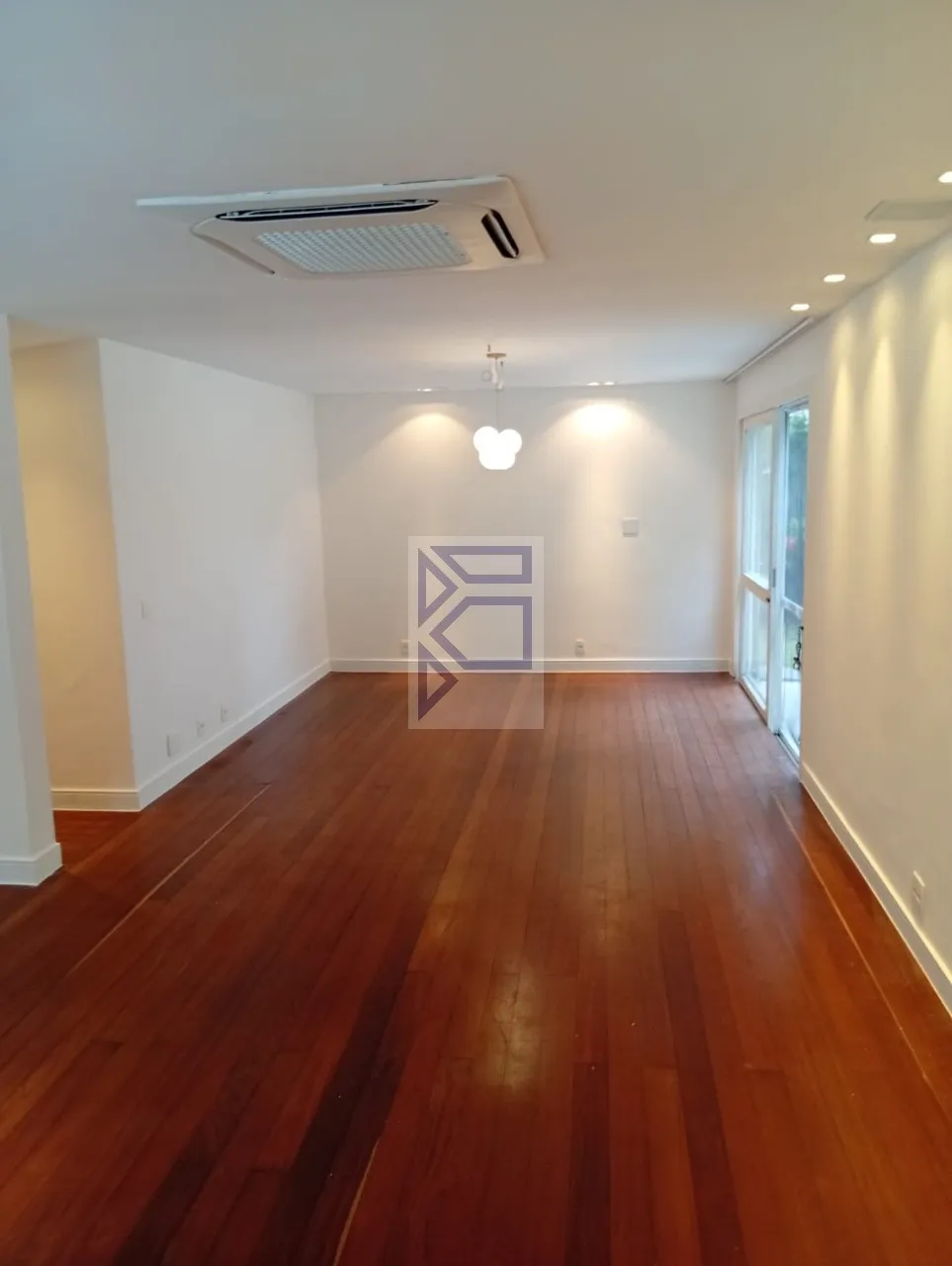 Casa para locação sem mobília, 4 quartos e armários — photo 5