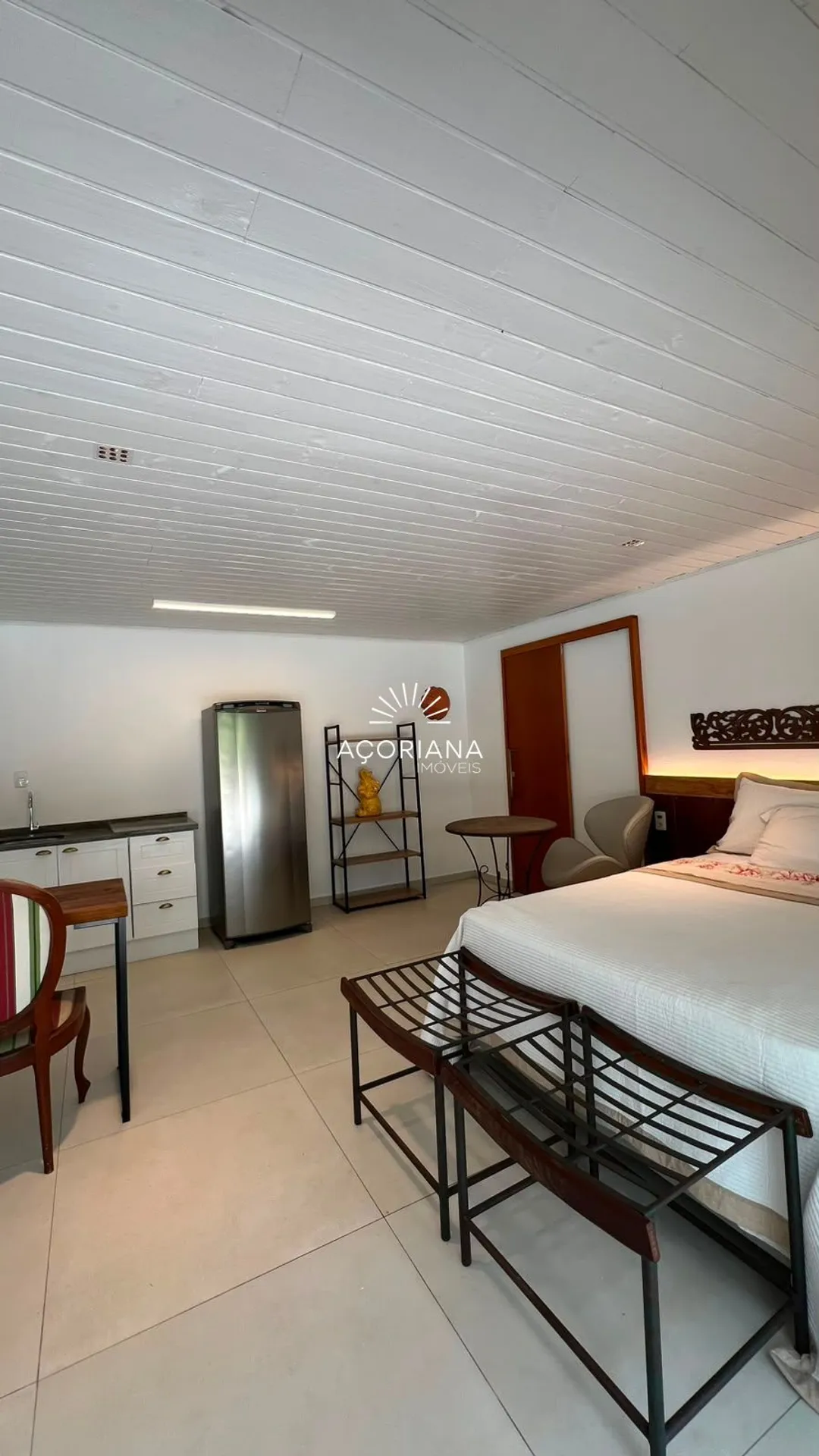 Furnished 600 m² house with 5 bedrooms and an integrated kitchen — photo 25