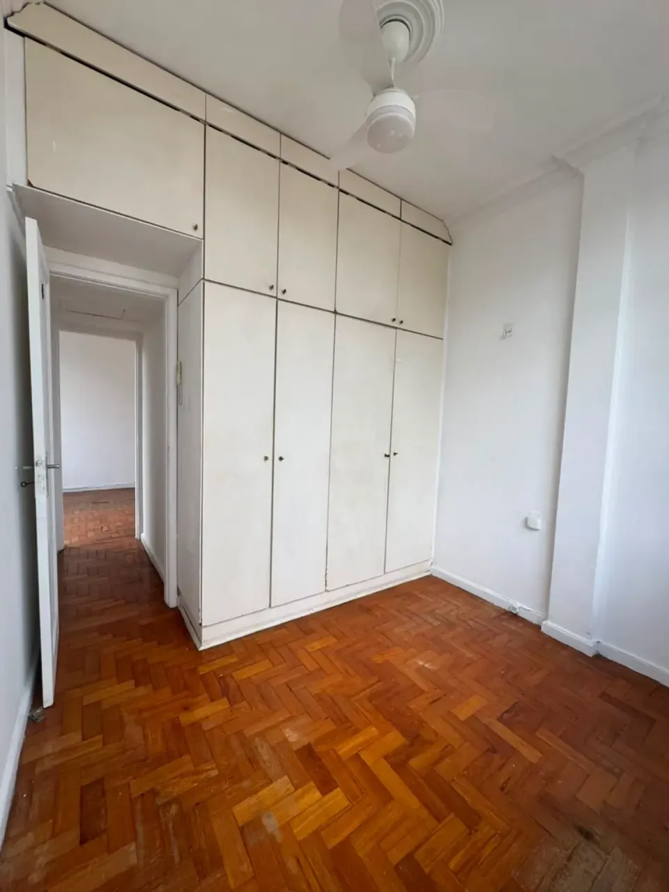 1-bedroom apartment 40 m² with a separate kitchen — photo 10