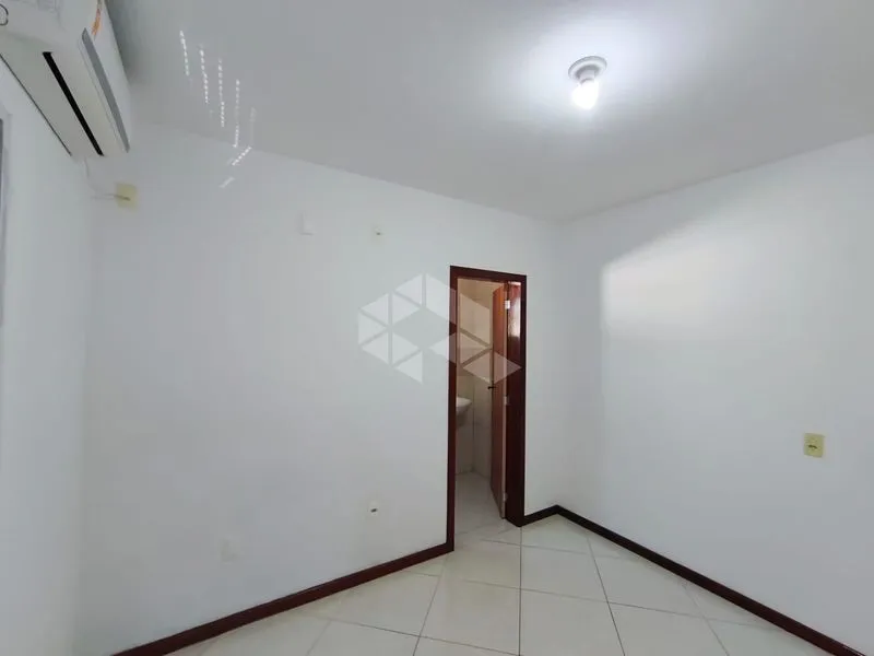Квартира 68 м² с отдельной кухней и 2 спальнями — photo 18