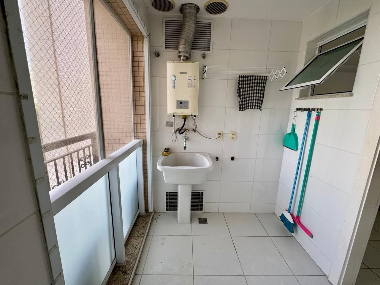 Apartamento mobiliado de 3 quartos em condomínio com sauna — photo 5