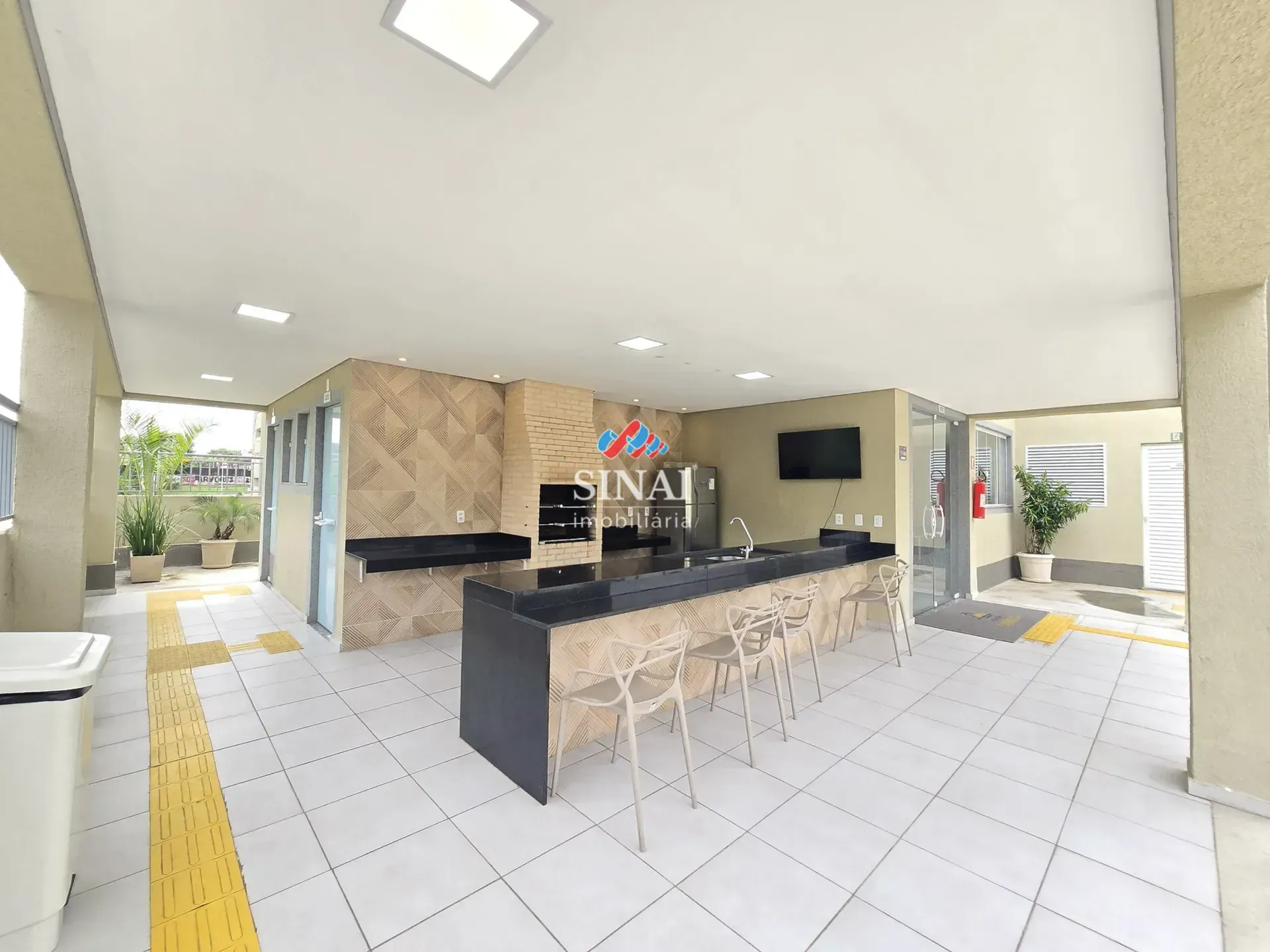 56 m² apartment with 2 bedrooms and a balcony — photo 41