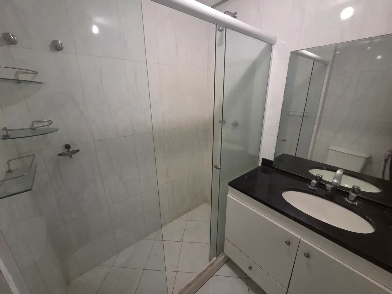 5-bedroom apartment in a building with a sauna — photo 34
