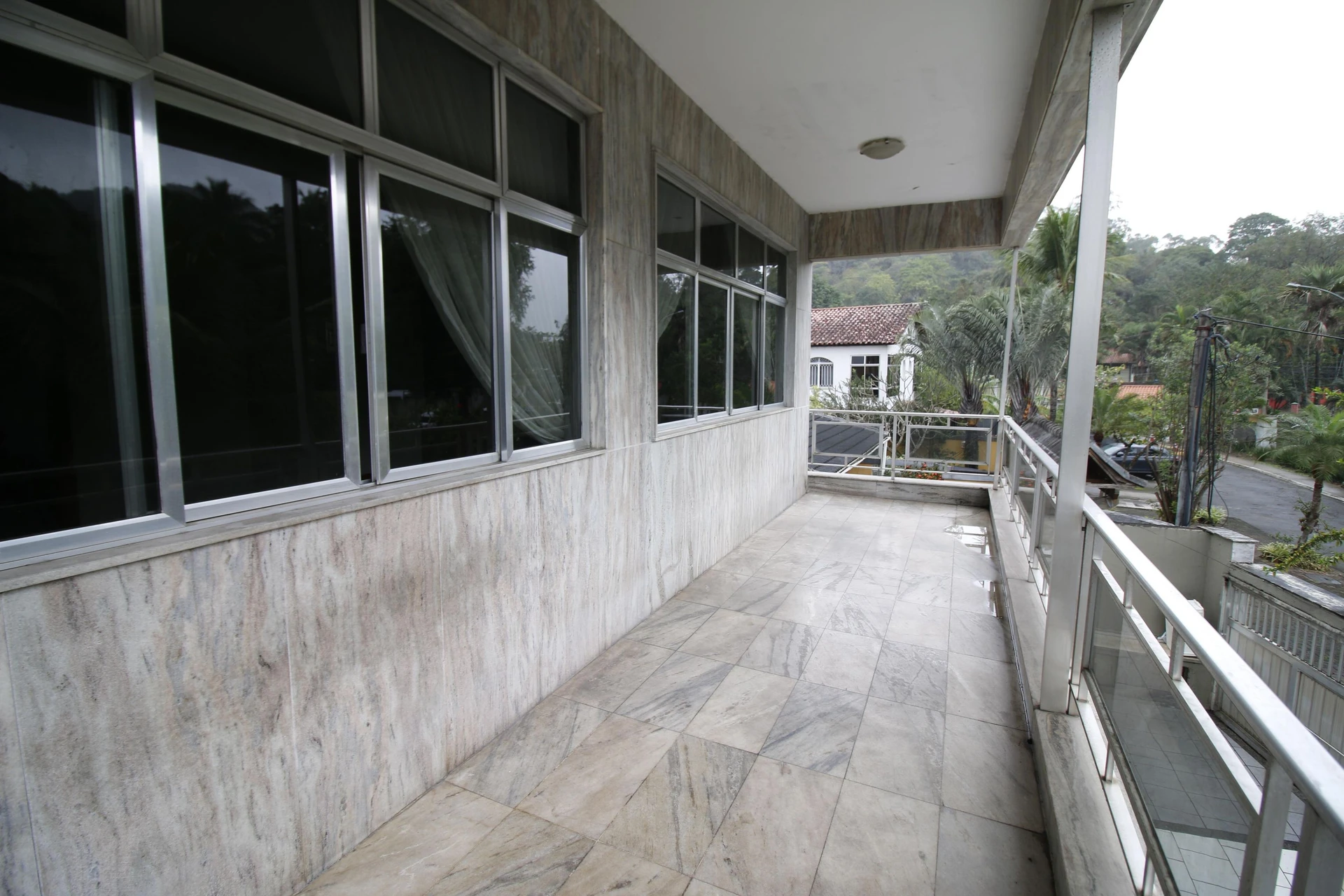 Condo house with 4 bedrooms and 2 en-suites, 3 parking — photo 16