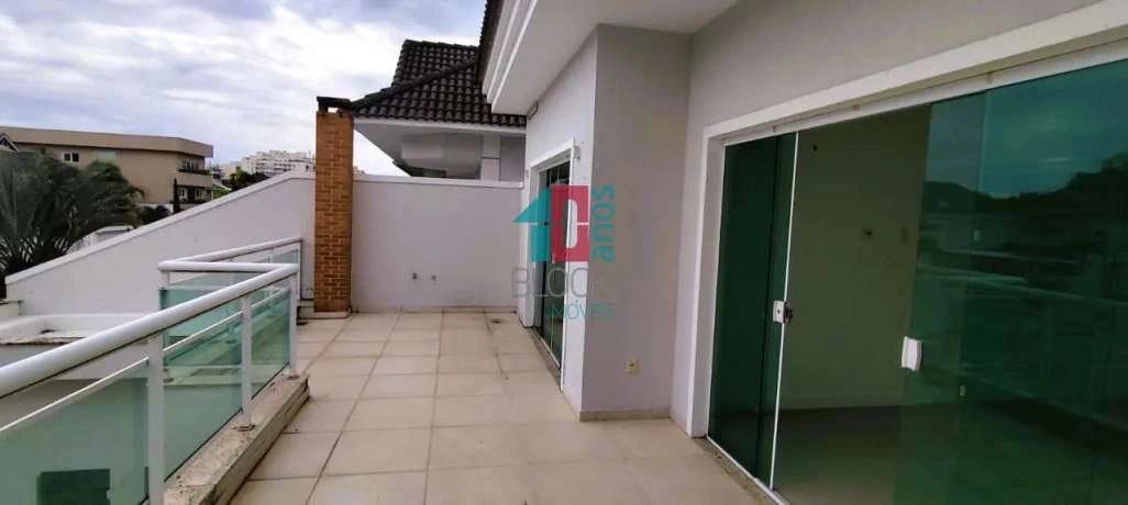 Casa de condomínio com 4 suítes e 300 m² — photo 4